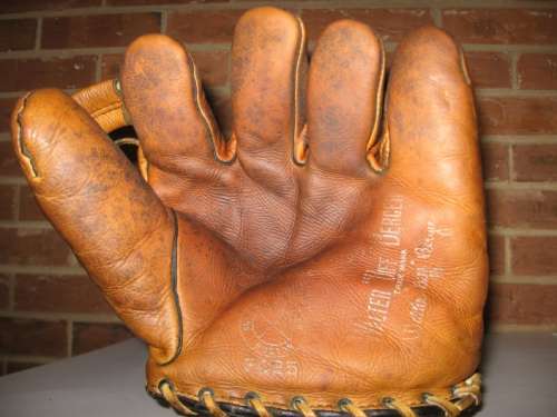 Walter Biff Berger F025 Front